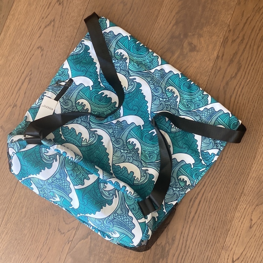 Beach Backpack - Picture 3 of 4